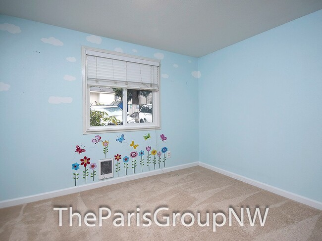 Building Photo - 3br Totem Lake Condo Big Open Flr Plan