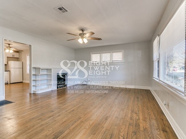 Building Photo - *COMING SOON - TOURS EXPECTED TO BEGIN 6/5/26* 2 Bed/2 Bath Duplex Close to Campus Corner!