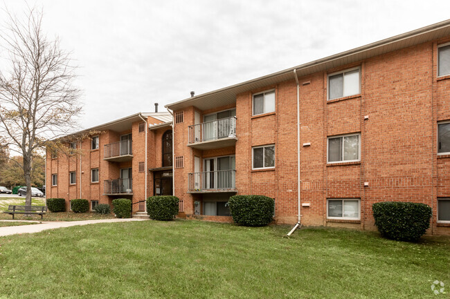 Building Photo - Lawyers Hill Apartments