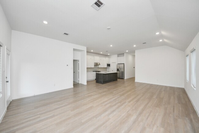 Building Photo - 30327 Tall Fescue Dr