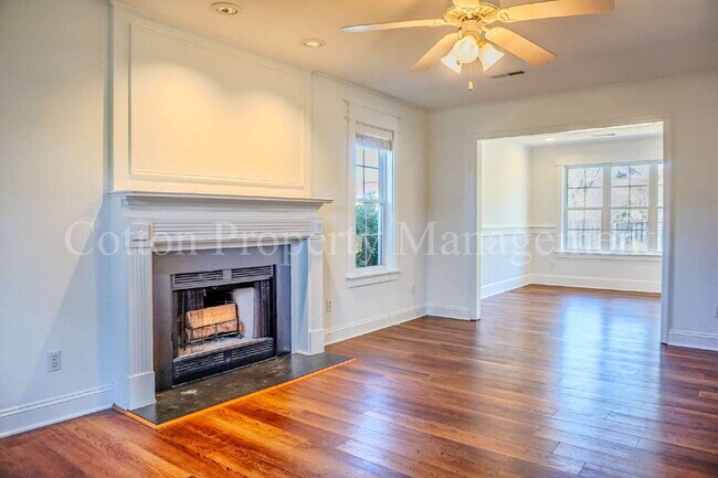 Building Photo - 4BR/2.5BA Pet Friendly home – BONUS Electricity Included! – Close to Beach & Shopping – $2,600/month