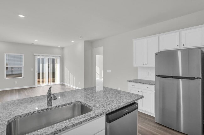 Building Photo - 246 Arnette Dr