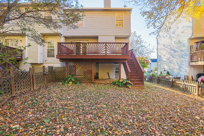 Building Photo - 733 Farnham Pl