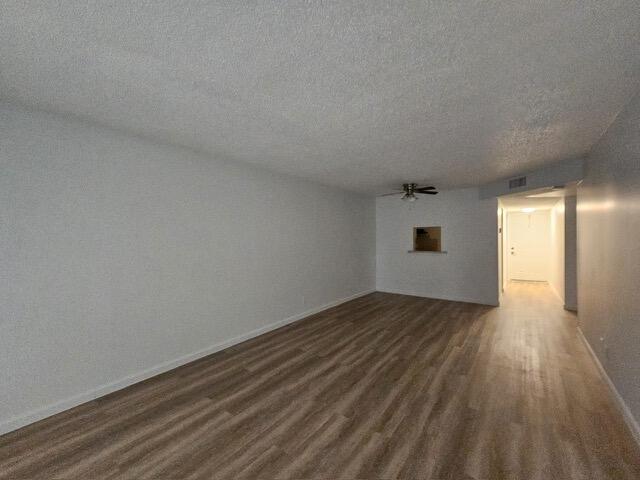 Building Photo - 7901 S Colony Cir