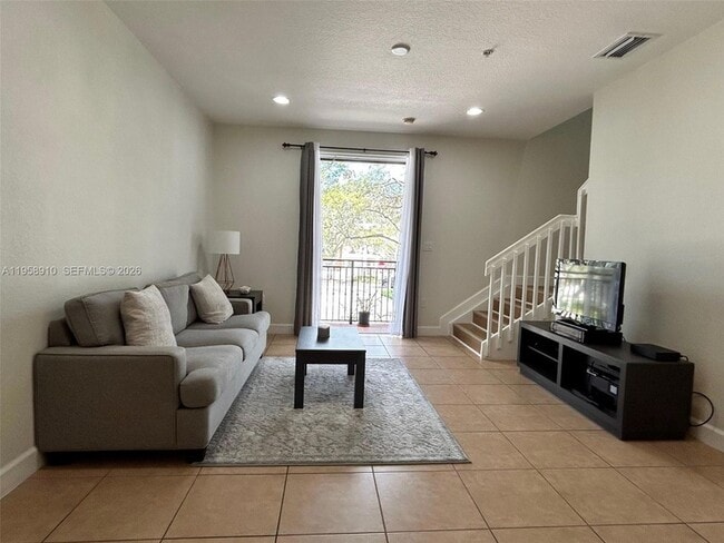 Building Photo - 430 SW 147th Ave