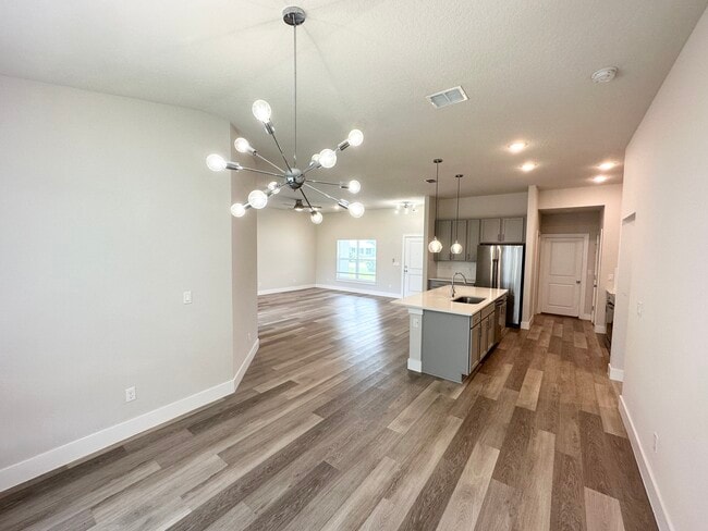 Building Photo - 6 Slate Wood Ct