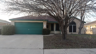 Building Photo - 2607 Gazelle Dr