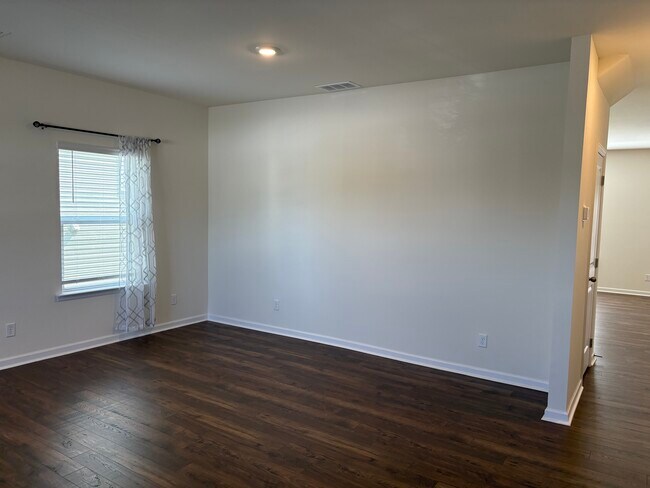 Building Photo - 4045 Bentwood Cove Dr