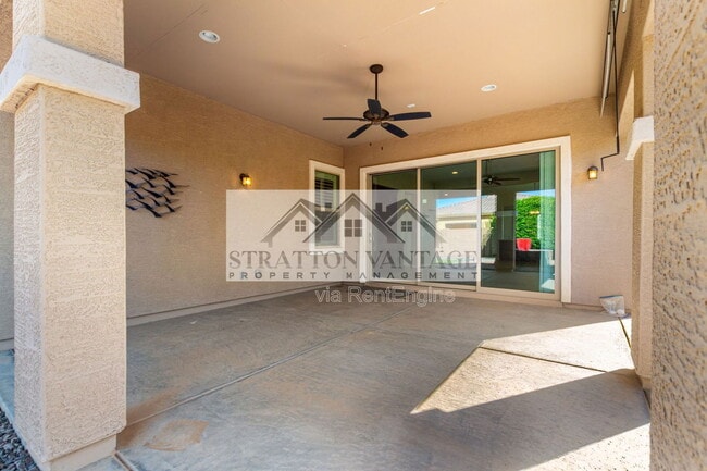 Building Photo - 21004 E Sunset Dr