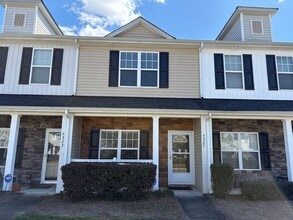 Building Photo - 2 Bedroom Townhome in Prosperity Village