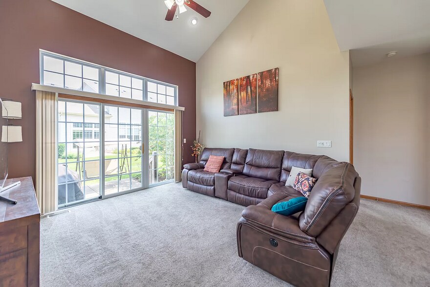 Building Photo - 168 Fountain Grass Cir