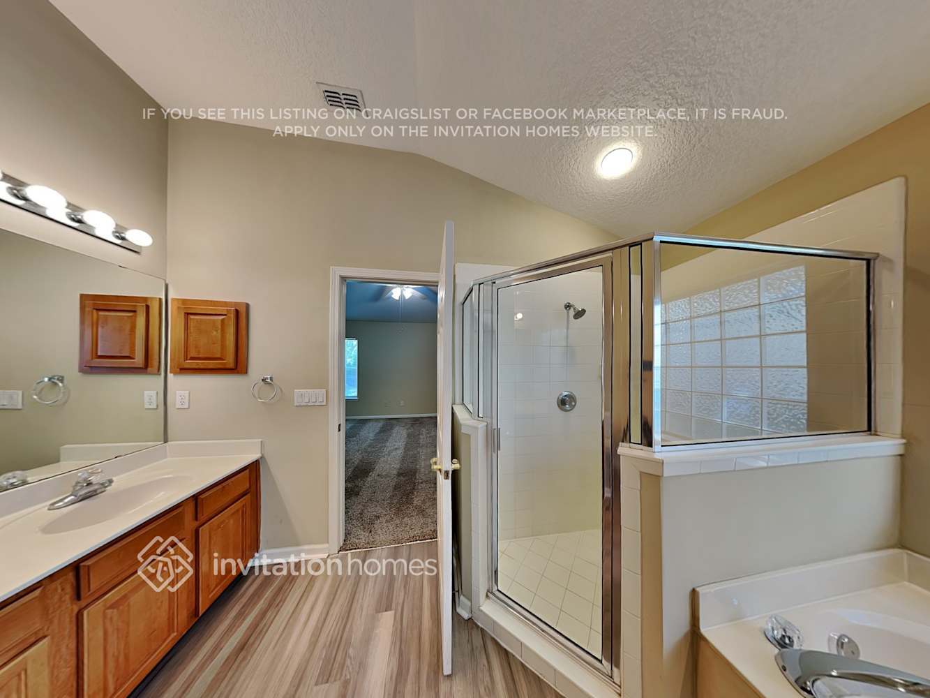 Building Photo - 827 E Red House Branch Rd