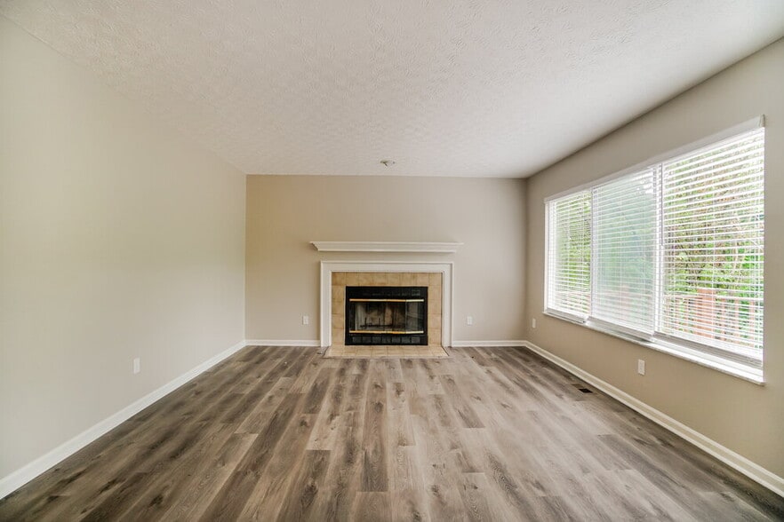 Building Photo - 1700 Golden Cloud Ln