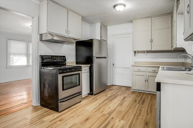 Building Photo - 11120 E 57 St