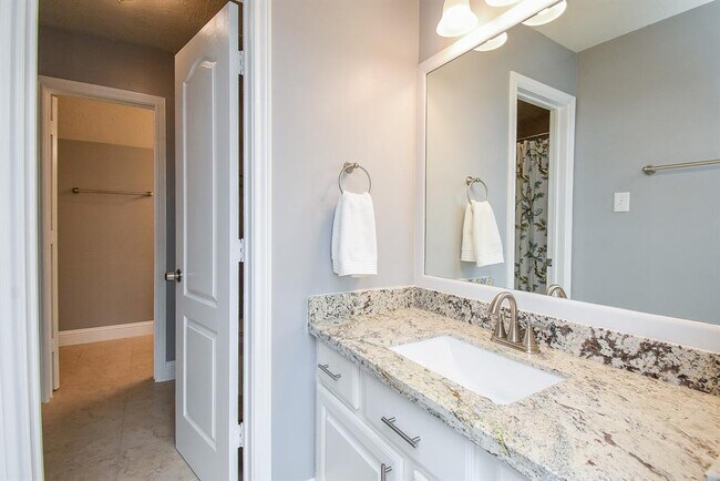 Building Photo - 4134 Starboard Shores Dr