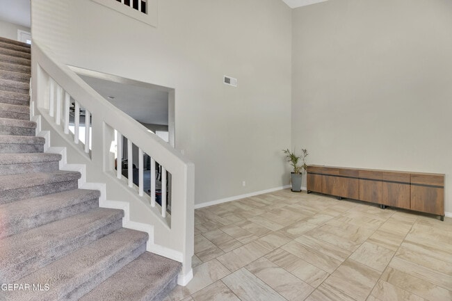 Building Photo - 912 Crystal Deer Dr