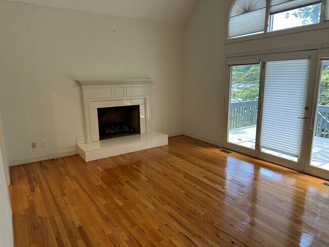 Building Photo - 110 Wimbledon Ct