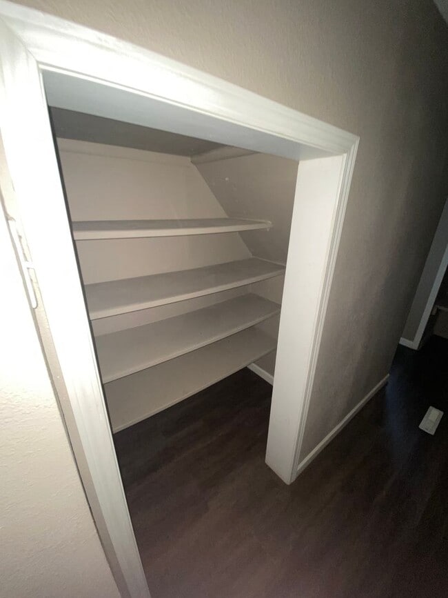 Building Photo - 2228 N Concord Ave