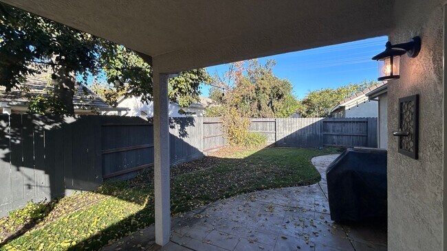 Building Photo - Nice home in Turlock