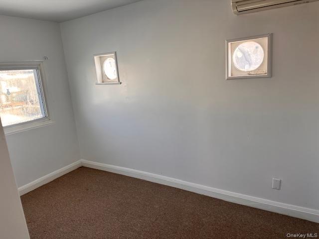 Building Photo - 122 Cornelius St