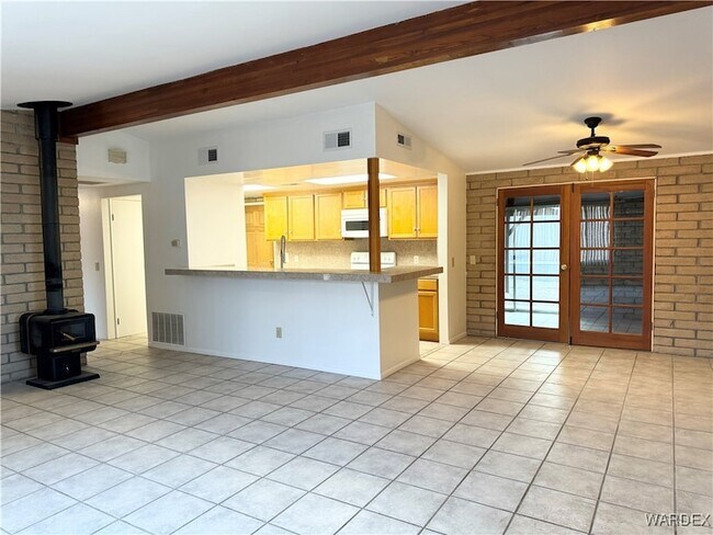 Building Photo - 7916 Center St