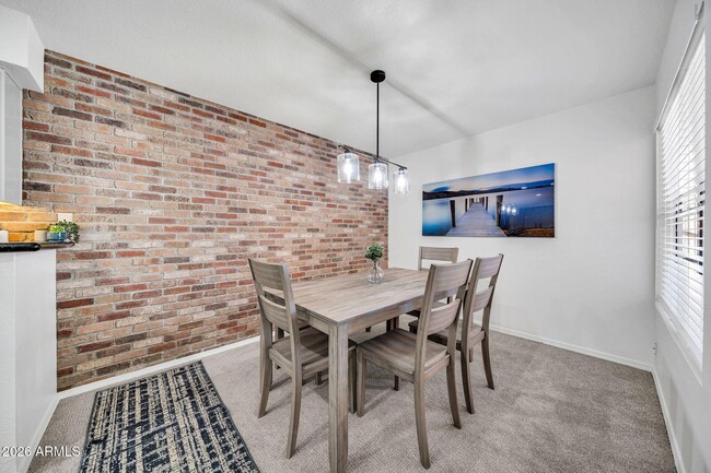 Building Photo - 8787 E Mountain View Rd