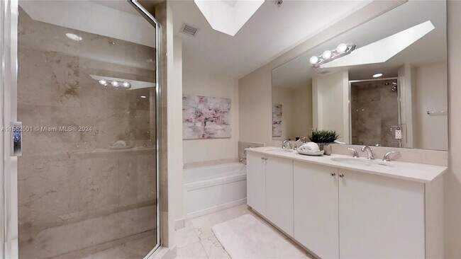 Building Photo - 17555 Atlantic Blvd