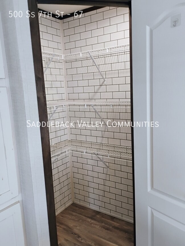 Building Photo - 500 S 7th St