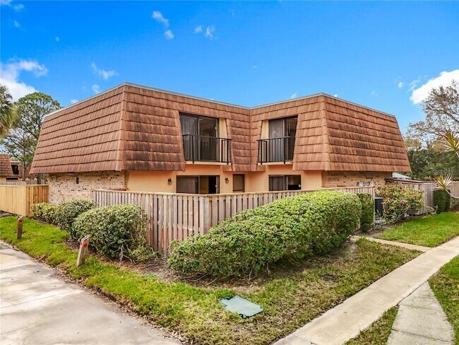 Building Photo - 5271 Coral Ct