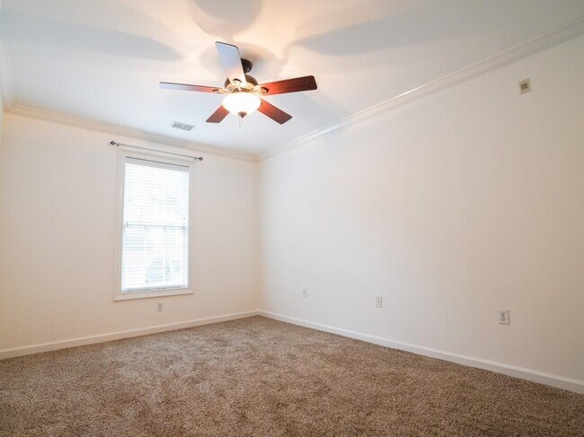 Building Photo - 4955 Ivy Ridge Dr SE
