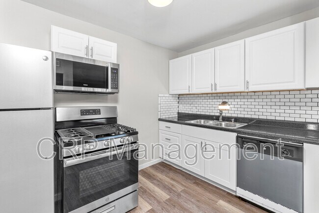 Building Photo - 4255 Virginia Ave