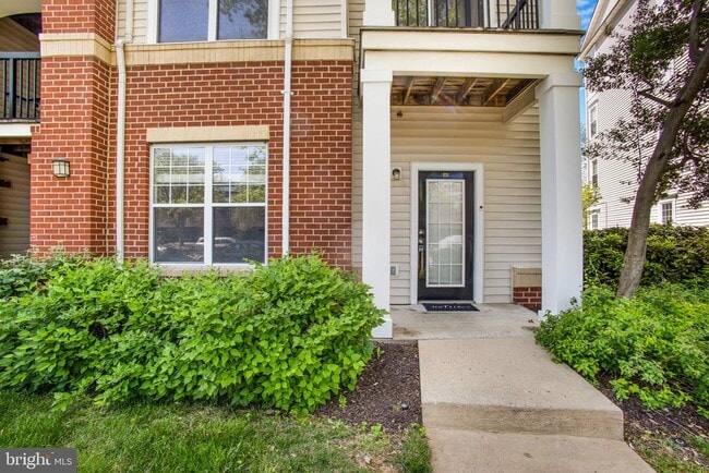 Building Photo - 11325 Aristotle Dr