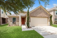 Building Photo - 2615 Magnolia Fair Way