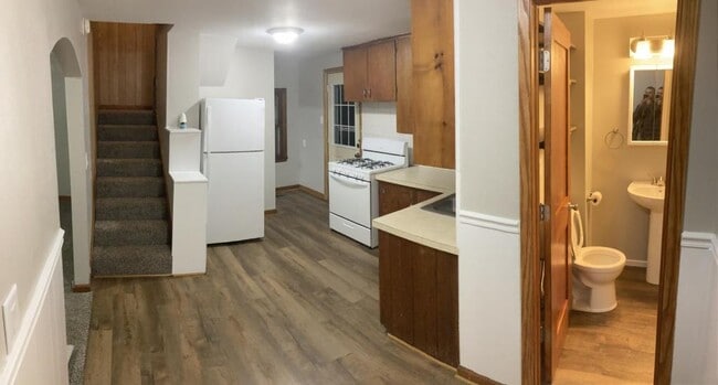 Building Photo - 604 S Fillmore St