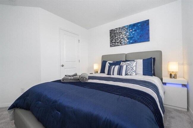 Building Photo - 619 Longboat Dr