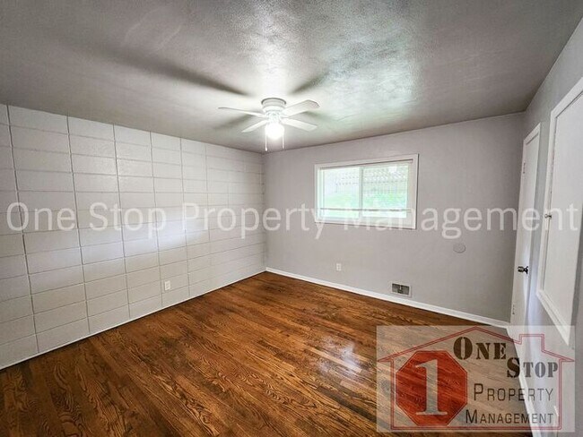 Building Photo - Cute 2-bedroom, 1-bathroom in Independence!