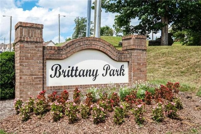 Building Photo - 316 Brittany Park Pl
