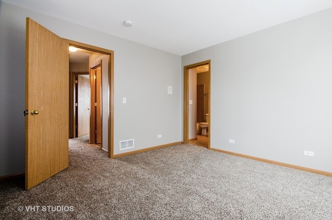 Building Photo - 346 Evergreen Cir