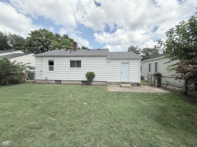 Building Photo - 5256 Norwaldo Ave