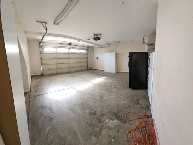 Building Photo - Super close to Poly- Approx. 1000 feet from Cal Poly Grand Avenue entrance-VERY CLOSE!!!