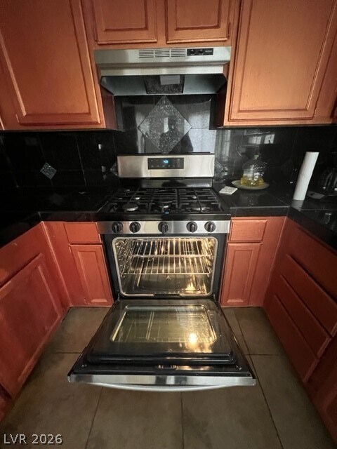 Building Photo - 2274 Sabroso St