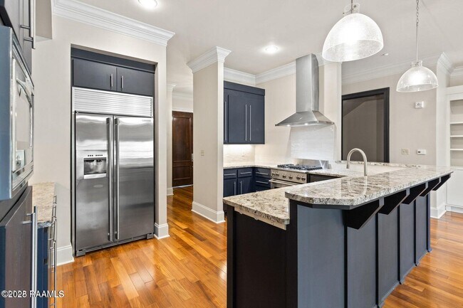 Building Photo - 605 Silverstone Rd