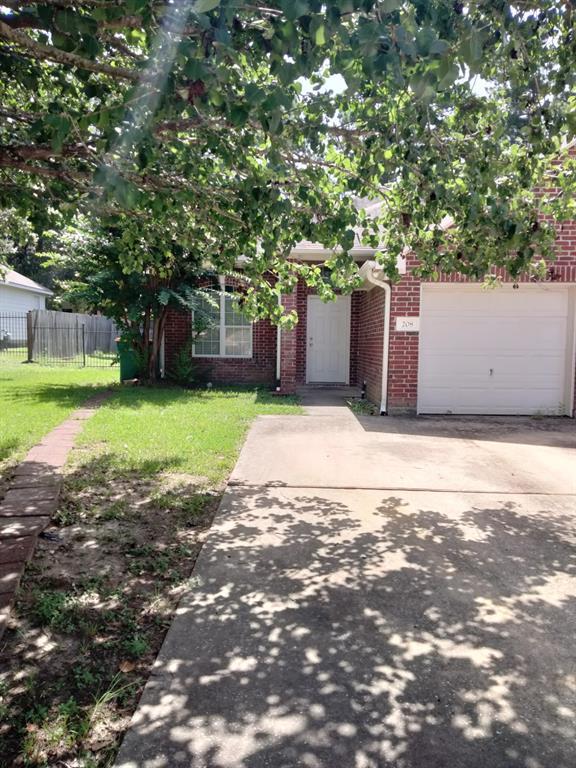 Primary Photo - 208 Canterbury Dr