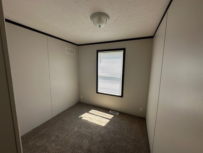 Building Photo - 103 Birdsall Dr