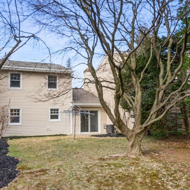 Building Photo - Beautifully updated 3 bedroom home in Ambler!!