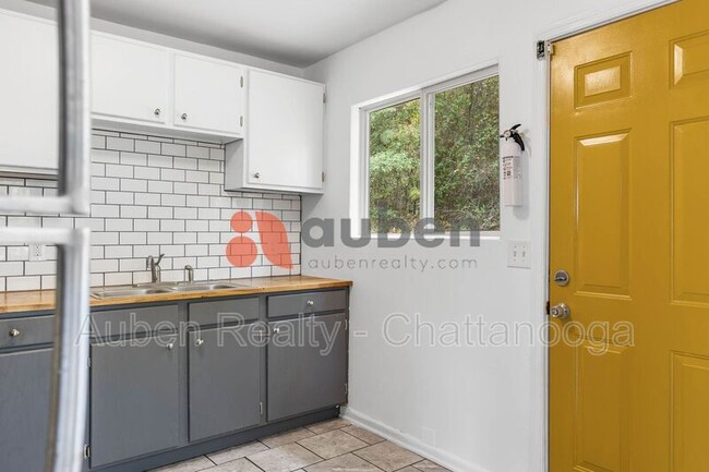 Building Photo - 4508 Balcomb St