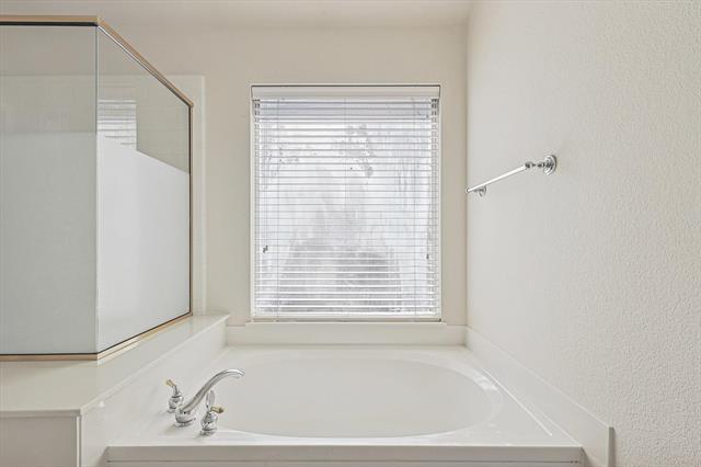 Building Photo - 6920 Emerald Coast Dr
