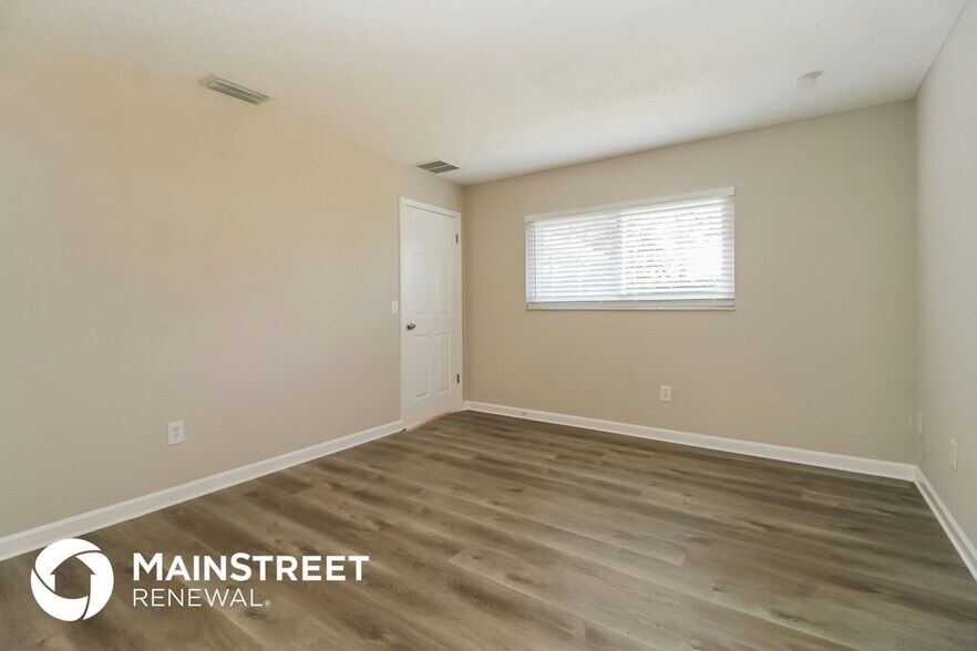 Building Photo - 1609 E Sandpiper Trail