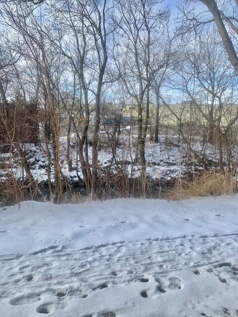 Building Photo - 5201 Carriage Way Dr