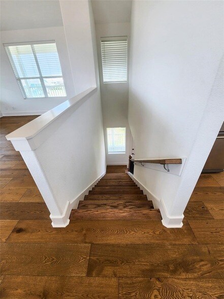 Building Photo - 4006 Fort Bend Dr